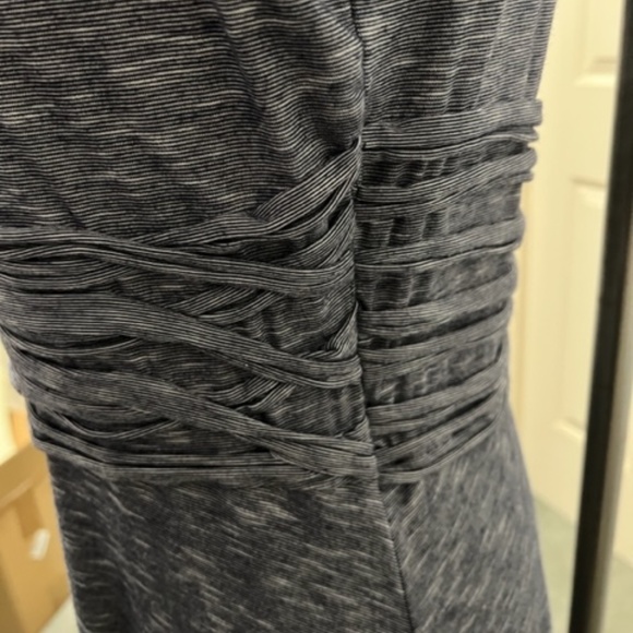 Max Studio Rushed Waist Dress - Picture 4 of 7